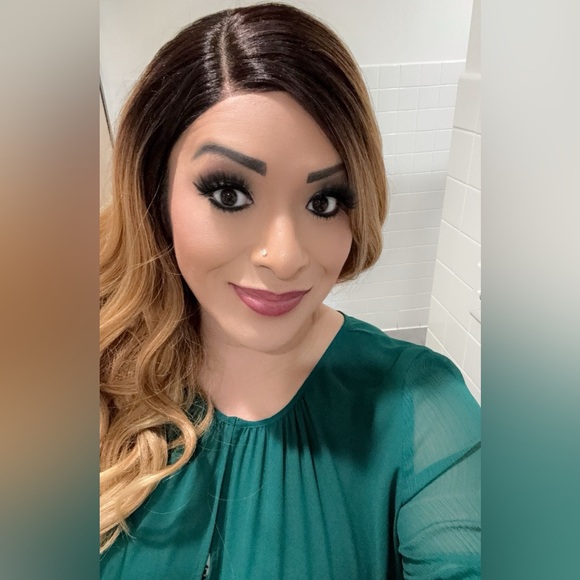 Meet your Posher, Laura - Picture 7 of 13